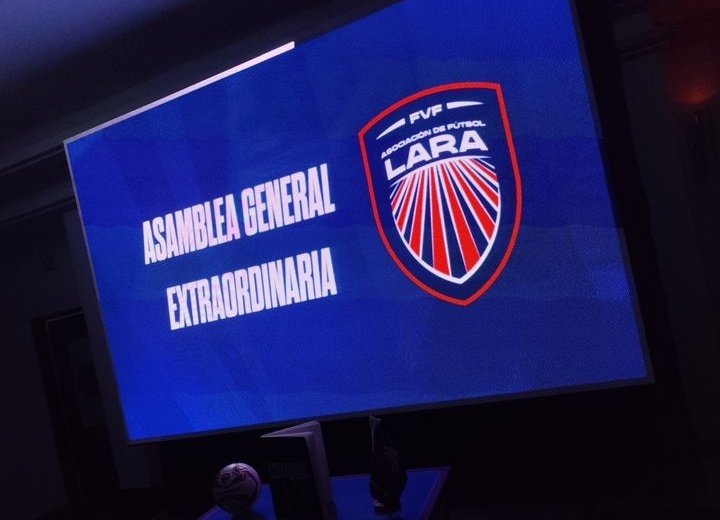 SomosAfel's tweet image. ¡𝐀𝐬𝐚𝐦𝐛𝐥𝐞𝐚 𝐄𝐱𝐭𝐫𝐚𝐨𝐫𝐝𝐢𝐧𝐚𝐫𝐢𝐚! 🗣️⚽

Damos inicios a la Asamblea Nacional Extraordinaria de reforma estatutaria 2025 📄 con nuestros clubes afiliados en nuestra Asociación de Fútbol.

#SomosAFEL #TeamAFEL