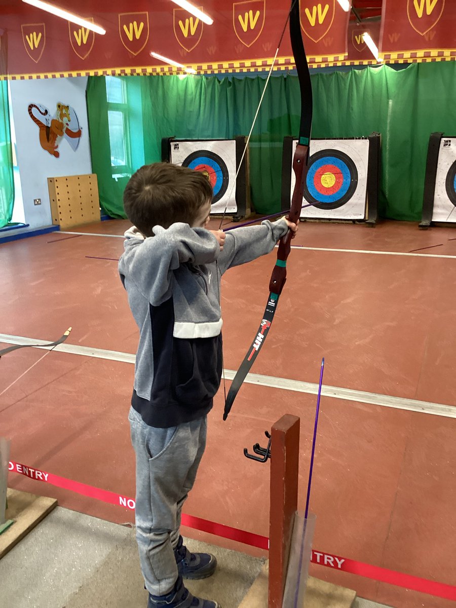 ArchibaldFirst's tweet photo. More pictures from our archery session. #Teamwaterfall https://t.co/eCOIp53AhH