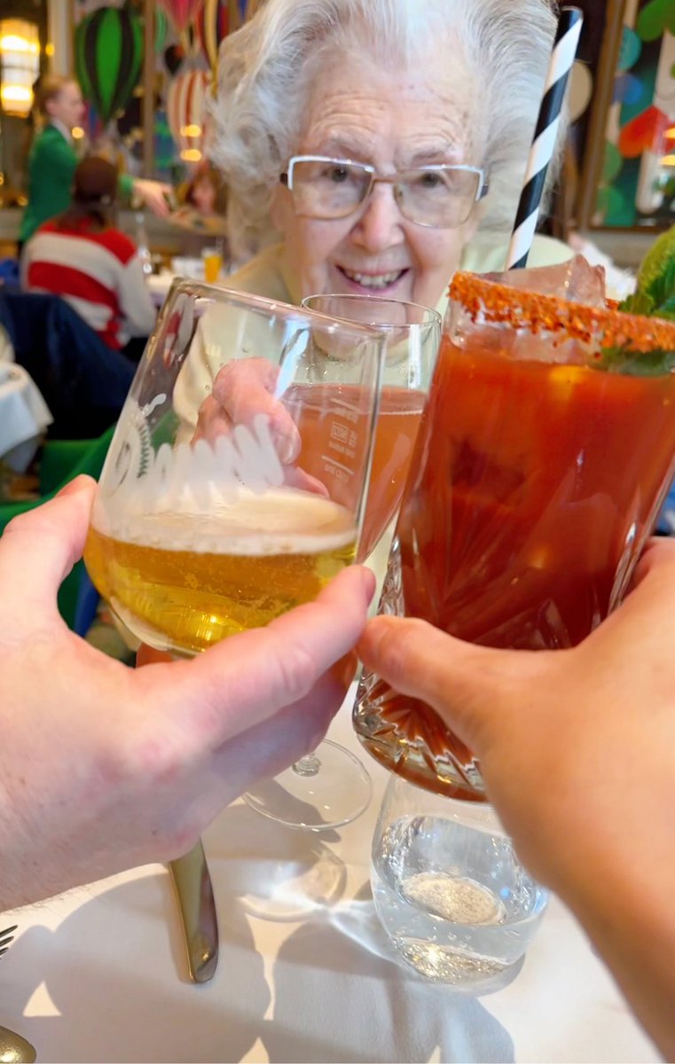 Heidi Secker tweet media