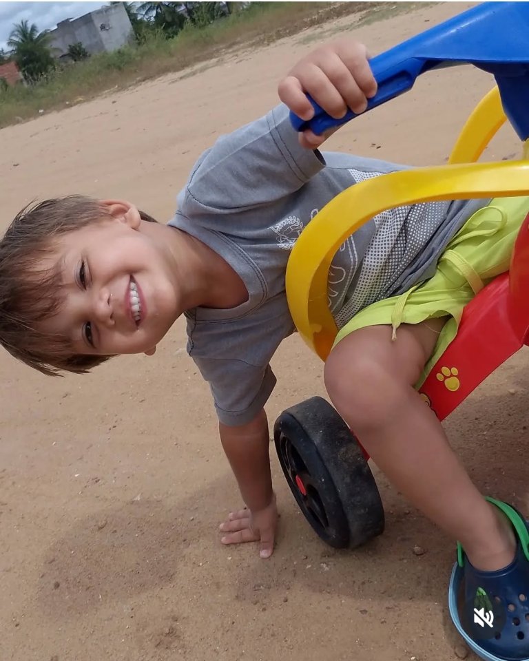 babadoofc_'s tweet photo. 🚨VEJA: Polícia Civil descarta participação da mãe no crime da criança de 2 anos em Tabira; casal segue foragido https://t.co/zETNlXAXOQ
