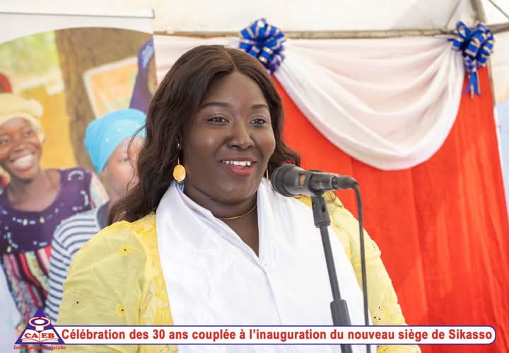 mbbtonistar's tweet photo. #Sikasso : Nous avons immortalisé la célébration des 30 ans de CAEB . Cette cérémonie, tenue le 15 février 2025 a été couplée à l’inauguration de leur nouveau siège de Sikasso et à un don de Kit sanitaire à un CSCom de la région.
Faites comme CAEB.
#TSCom, la com autrement https://t.co/FRR8YYhNhS