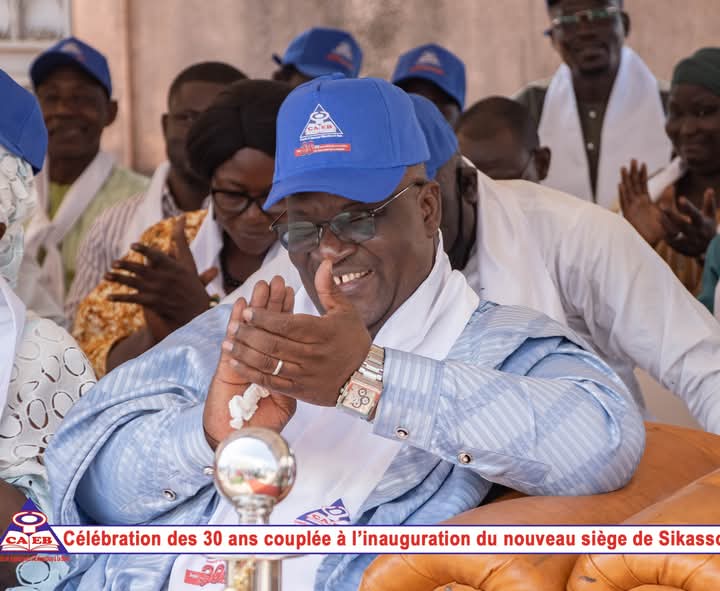 mbbtonistar's tweet photo. #Sikasso : Nous avons immortalisé la célébration des 30 ans de CAEB . Cette cérémonie, tenue le 15 février 2025 a été couplée à l’inauguration de leur nouveau siège de Sikasso et à un don de Kit sanitaire à un CSCom de la région.
Faites comme CAEB.
#TSCom, la com autrement https://t.co/FRR8YYhNhS