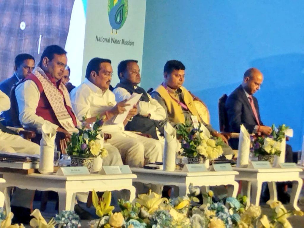✨Second All-India State Water Ministers’ Conference

✨This high-level dialogue stresses on the water security in our country
#WatersecureIndia
#JalSanchayJanBhagidari

For more details 👇 
pib.gov.in/PressReleasePa…
