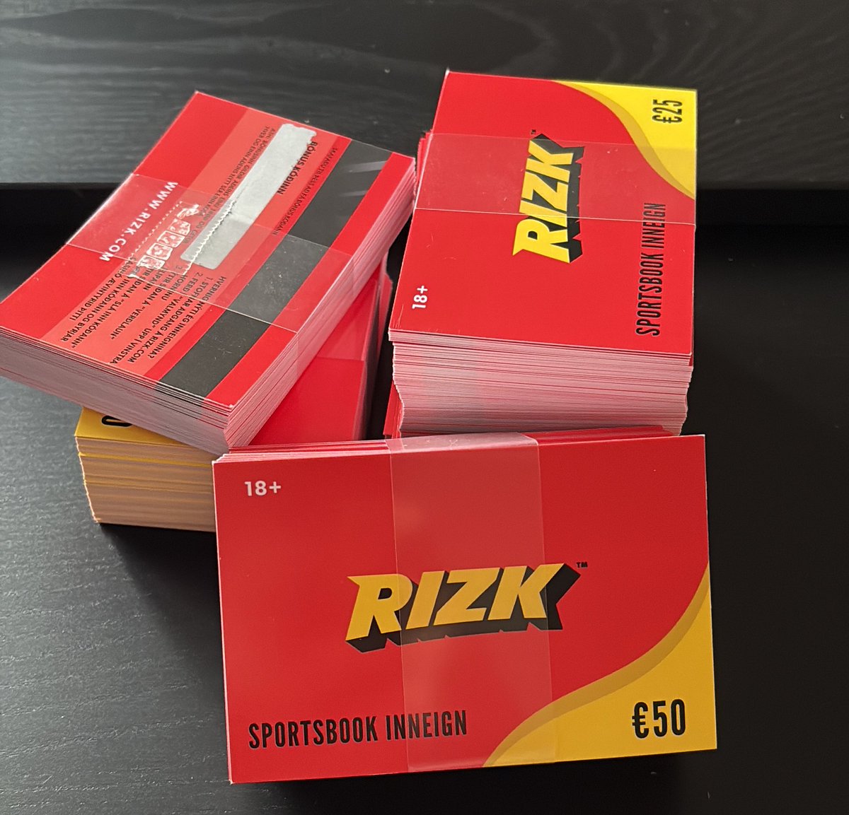 Rizk Ísland tweet media