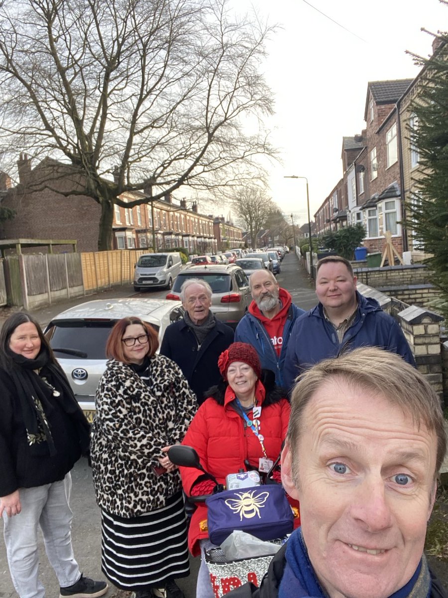 Ged Carter (@gedcarter1) on Twitter photo Crack <a href="/Trafford_Labour/">Trafford Labour</a> team out talking with residents on roads near Chassen Park today. Lovely to hear positive feedback and pick up local casework. <a href="/AndrewHWestern/">Andrew Western MP</a> <a href="/LizALPatel/">Liz Patel</a> <a href="/KevinAProcter/">Kevin Procter</a> Crack <a href="/Trafford_Labour/">Trafford Labour</a> team out talking with residents on roads near Chassen Park today. Lovely to hear positive feedback and pick up local casework. <a href="/AndrewHWestern/">Andrew Western MP</a> <a href="/LizALPatel/">Liz Patel</a> <a href="/KevinAProcter/">Kevin Procter</a>