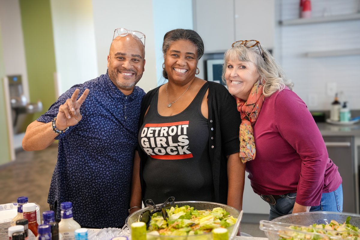 🍀 Happy St. Patrick's Day from all of us at Martha O'Bryan Center! 🍀 If you're looking to join a team that's as dedicated as you are to making a difference, check out our Careers page for exciting opportunities. We’d love to have you on board! 🌟

 marthaobryan.org/careers/