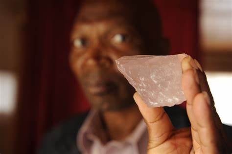 AfricanHub_'s tweet image. Malawi 🇲🇼 has banned the export of all minerals, effective immediately, to improve efficiency and transparency in the mining sector.