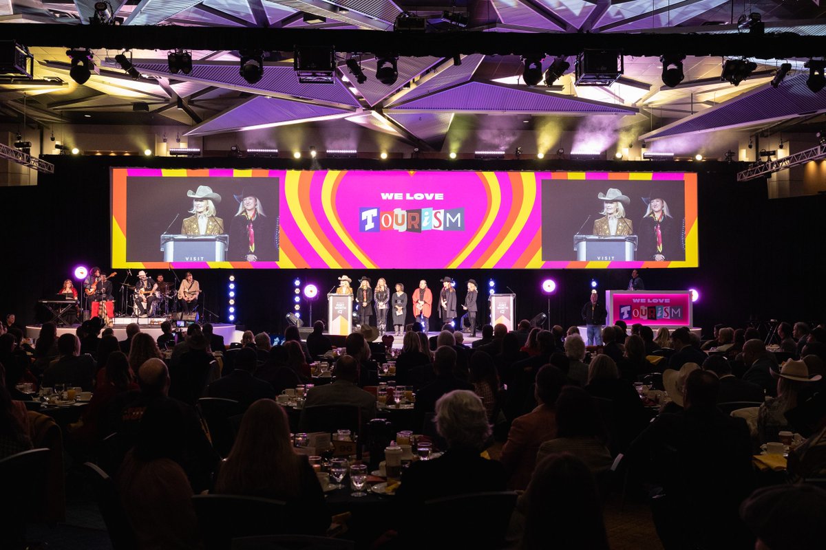 Tourism is big business in #FortWorth – at the annual <a href="/VisitFortWorth/">Fort Worth</a> breakfast, the organization announced that the local hospitality industry supported over 30,000 jobs in 2024, and had an economic impact of over $3.5 billion.

Via <a href="/FortWorthReport/">Fort Worth Report</a>: itbeginsinfw.com/4hKYKg2