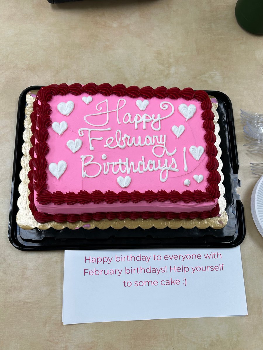 Brandfoxllc's tweet photo. Cake 1 (AZ) https://t.co/qaf5V4fW0a