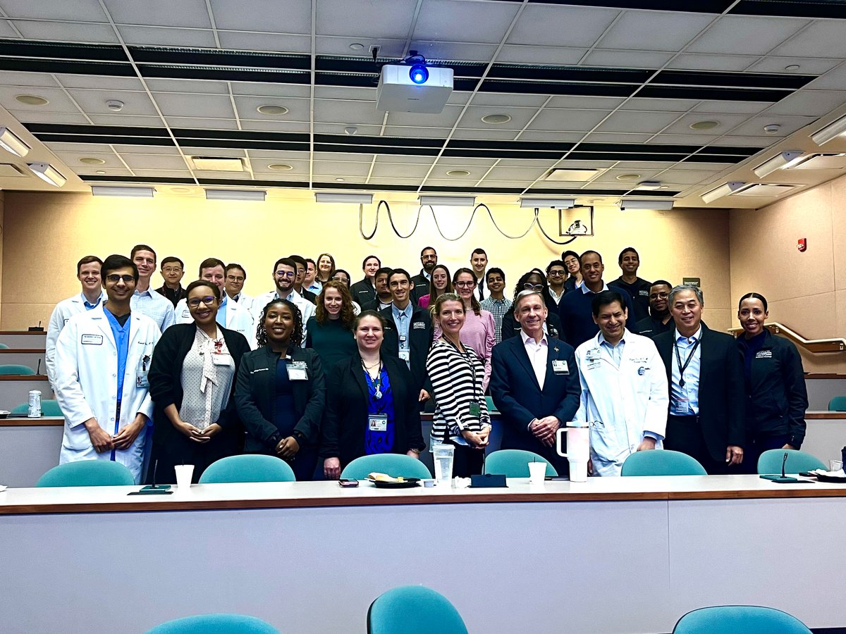 Peter WT Pisters, MD (@ppisters) on Twitter photo Pleased to join <a href="/ACKoongMDPhD/">Albert Koong, MD PhD</a> and <a href="/MDAndersonNews/">MD Anderson Cancer Center</a>' Division of Radiation Oncology trainees this morning. We discussed MD Anderson's plans for the future and the numerous opportunities available to support the growth of our talented trainees. Thanks for having me! #EndCancer Pleased to join <a href="/ACKoongMDPhD/">Albert Koong, MD PhD</a> and <a href="/MDAndersonNews/">MD Anderson Cancer Center</a>' Division of Radiation Oncology trainees this morning. We discussed MD Anderson's plans for the future and the numerous opportunities available to support the growth of our talented trainees. Thanks for having me! #EndCancer