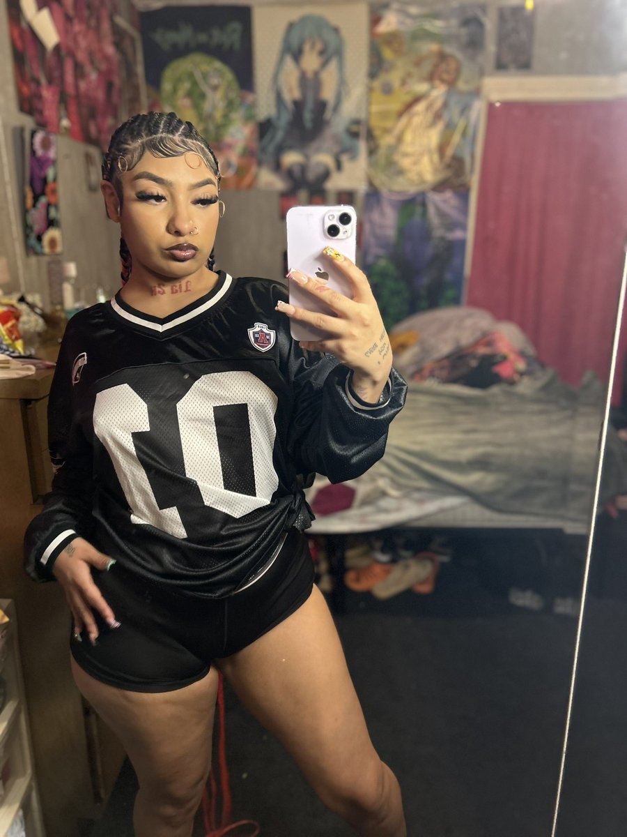 LIA2X_'s tweet photo. she gotta WHAM! 👀🍑 https://t.co/WpmTSwtcHB