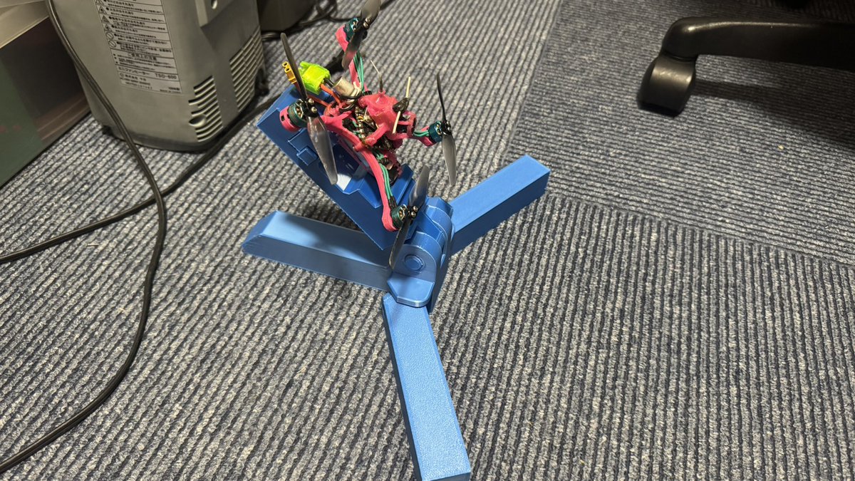 折りたたみ発射台できた。5インチも3インチもOK!