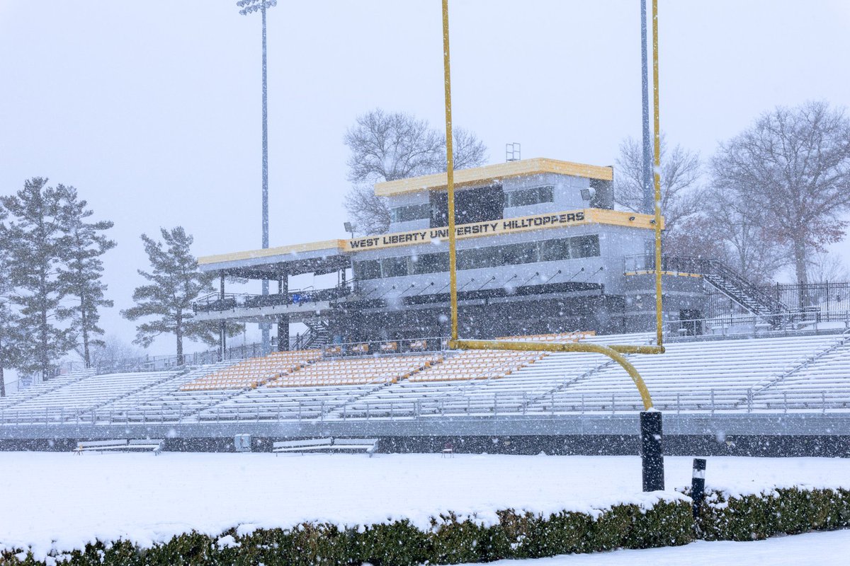 Blessed to receive an offer from West Liberty university 💛<a href="/coachfrancis_/">Coach Francis</a> <a href="/Coach_Benson9/">Mykel Benson</a> <a href="/BradyDavis10/">Brady Davis</a> <a href="/WLU_Football/">WLU Football</a>