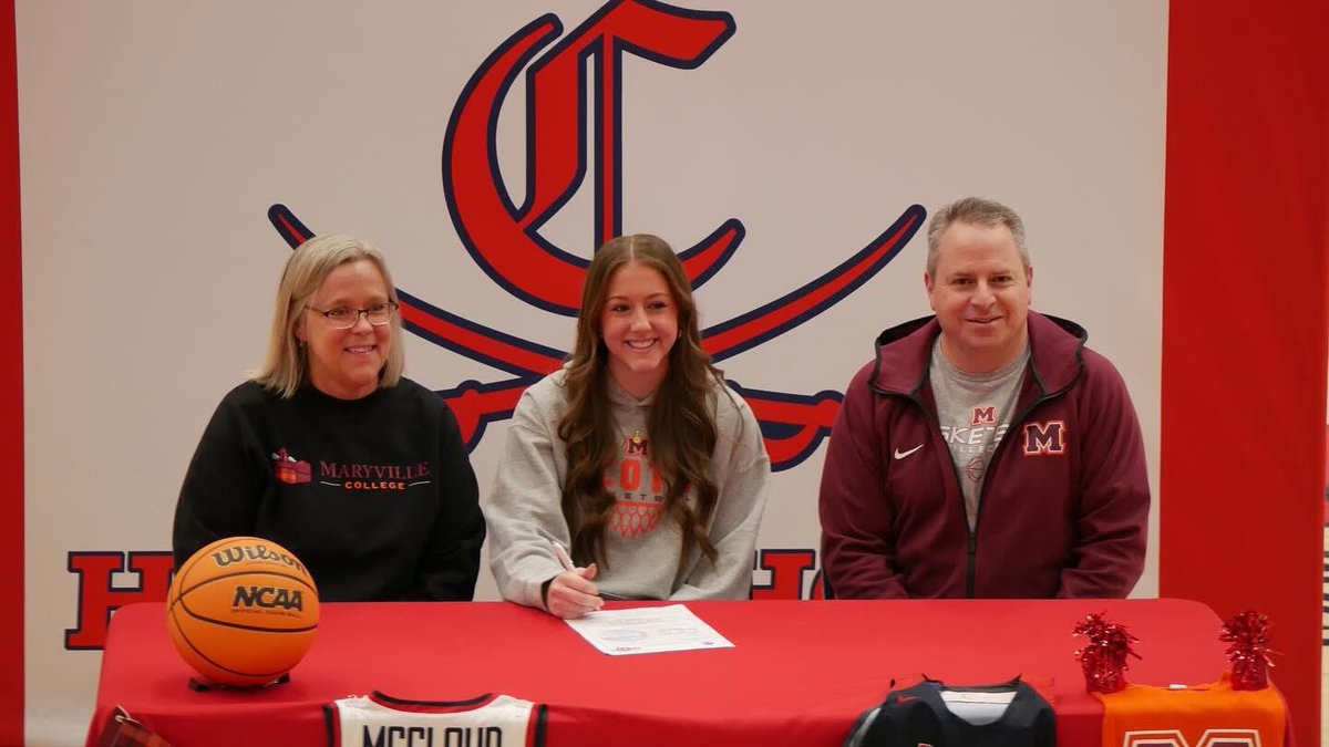 Kendyll2025's tweet photo. It’s official I signed my NLI to attend @MCScotsWbb this fall. I am thankful to my parents, coaches and friends/teammates over the years. @tn_rush @coachtravillian @CoachElsaE22 And I am beyond excited to start the next step in life and growth as a Christian at Maryville College! https://t.co/Lt97XaaqtC