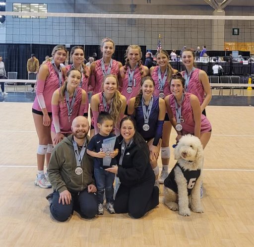 circlecityvbc's tweet photo. Congratulations to 18 Purple on their 1st Place Finish in the 18 Open Division at the Nike President’s Day Classic in St. Louis!🔥 Great work, ladies! 🤩 #CircleCityElite https://t.co/Au42rcTsyS