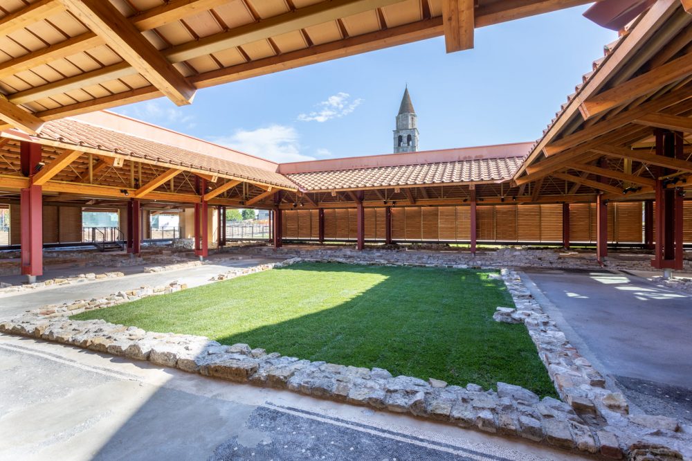 Fondazione Aquileia presenta gli spettacoli 2025 del progetto Ri/Vivere in Domus in programma da  marzo a maggio   euroregionenews.eu/aquileia-ri-vi…