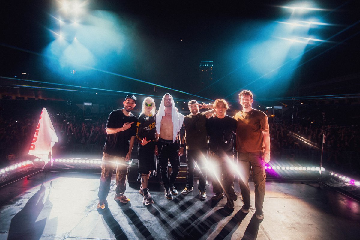 LINKIN PARK tweet media