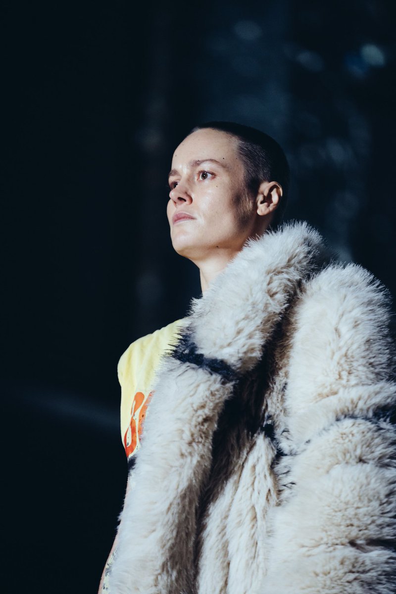 Brie Larson tweet media