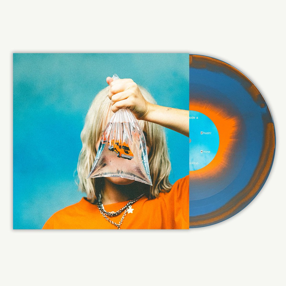 SOFYSOUNDS's tweet image. I’m sooo excited to announce that we have collaborated with the mighty @BloodRecs to bring you a very exclusive limited edition run of &apos;Another Day In Paradise&apos; on 12&quot; vinyl. 
There are only 300 copies in the whole world goooo get em