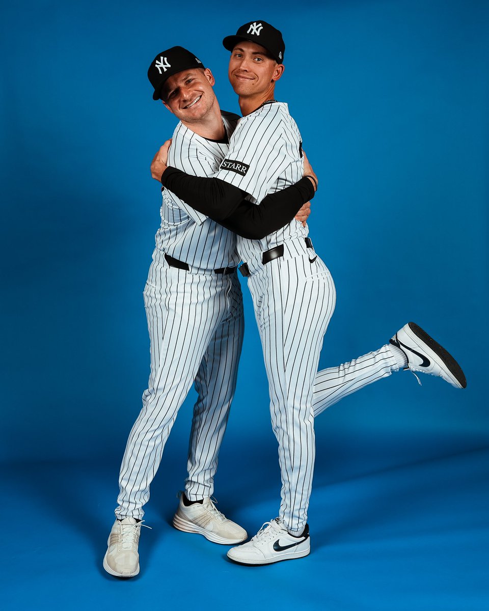 Yankees's tweet photo. Personality Pics 😂 https://t.co/okXz4hSIEl