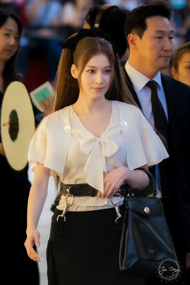 250218 Prada ION Orchard Opening Arrival #SANA #사나 #サナ