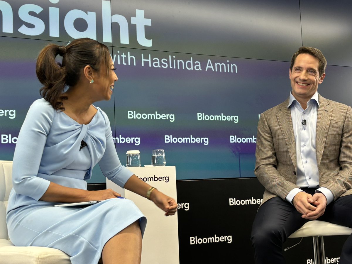 I had a great discussion in Singapore with <a href="/haslindatv/">Haslinda Amin</a> covering China, markets, and our Vietnam strategy. Thank you <a href="/business/">Bloomberg</a> for hosting.