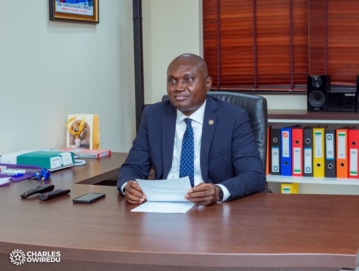 WilliamFrimpo13's tweet photo. Tune in to stay informed. Exactly 7:30pm today, Hon. @CharlesOwiredu3, MP for Abirem Constituency will be live on Oman 107.1 FM’s boiling point show to discuss key national issues. Please don’t miss this insightful discussion.
#NewVisionNewDirection https://t.co/gRA9ABvFVt