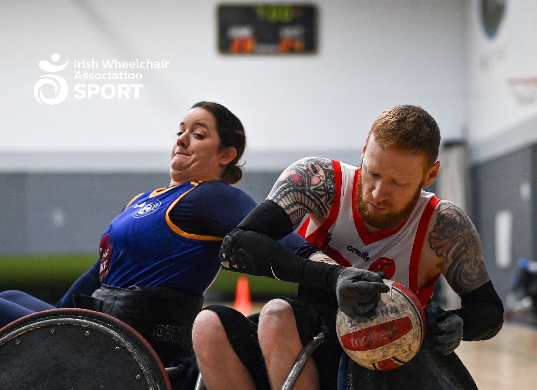 WheelsInGreen's tweet photo. Round 4 is wrapped up with Leinster Wheelchair Rugby going home with 2 wins, while @RebelWheelers just edged out in front to beat @UlsterBarbarian! ♿️🏐😤
#WheelsInGreen https://t.co/arbpJ3xb8I
