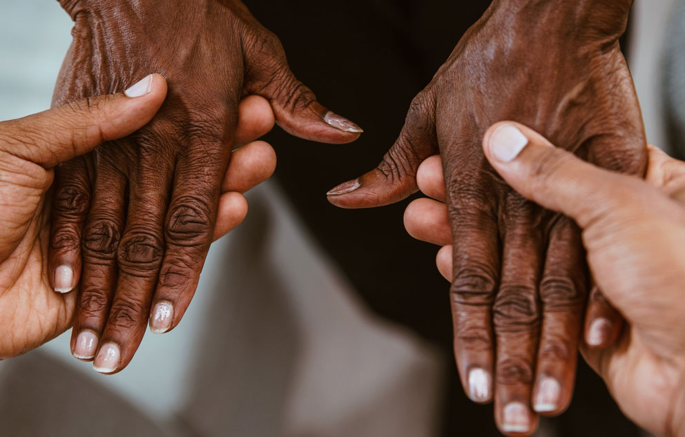 BCFamilyDoctors's tweet image. Trust. Care. Heal. 🩺💙  In primary care, leadership depends on trust. The WHO’s new report highlights how compassion strengthens relationships to improve patient outcomes and provider well-being: ow.ly/n8Tg50V28V7 #familymedicine #bchealth #bcfamilydocs