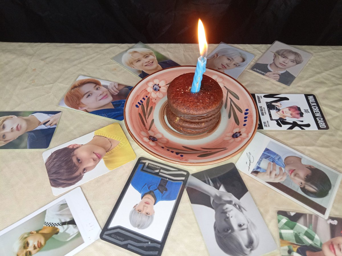 aikhyun19's tweet photo. Ubur-ubur ikan lele happy birthday buat kita berdua leee.. 
Selamat ulang tahun cintaku🫶 teri makasih sudah lahir save my life..
#Jungwoo27thCandyParty
#정우의_스물일곱도_같이걸을래 
#HAPPYJUNGWOODAY
#정우 #JUNGWOO #NCT127 https://t.co/EGDk85E569