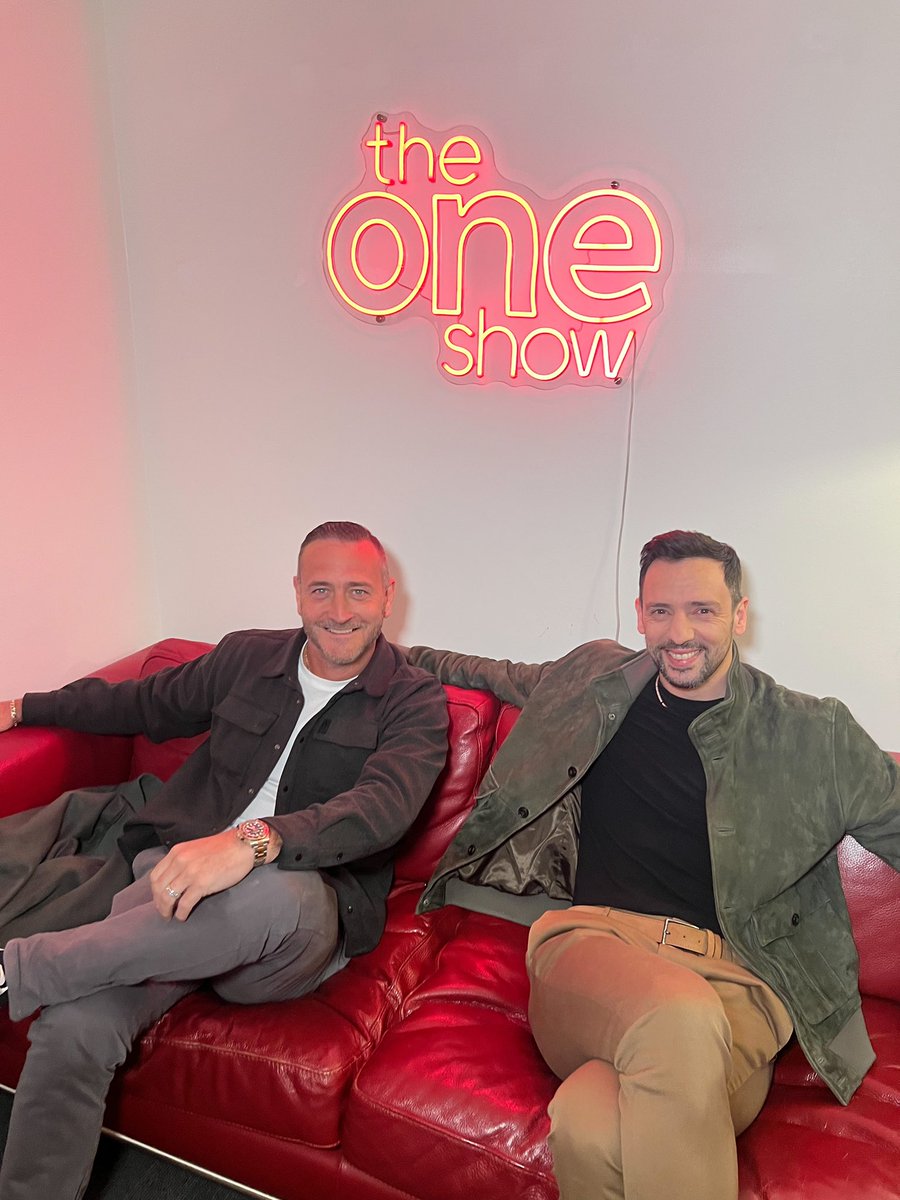 BBCTheOneShow's tweet photo. #TwoPintsPodcast is hitting the road! ποΈ
Catch @Mellor76 and @RalfLittle giving us all the details of their new tour on #TheOneShow! π
Weβre live at 7pm! π https://t.co/7LFmjibafY https://t.co/rRVd3devHp