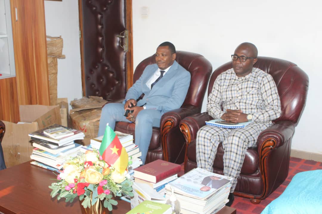Visite du Prof. Christophe Traisnel à l’IRIC

S.E. Daniel Urbain NDONGO, Directeur de l’IRIC, a reçu le Prof. Christophe Traisnel, Président du Réseau des Chaires Senghor. Un échange constructif autour de la Francophonie et des relations académiques. #IRIC