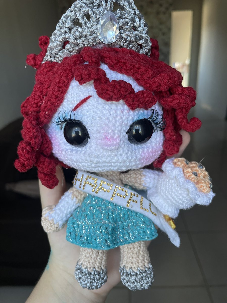 idollatelie's tweet image. lésbicas i did something