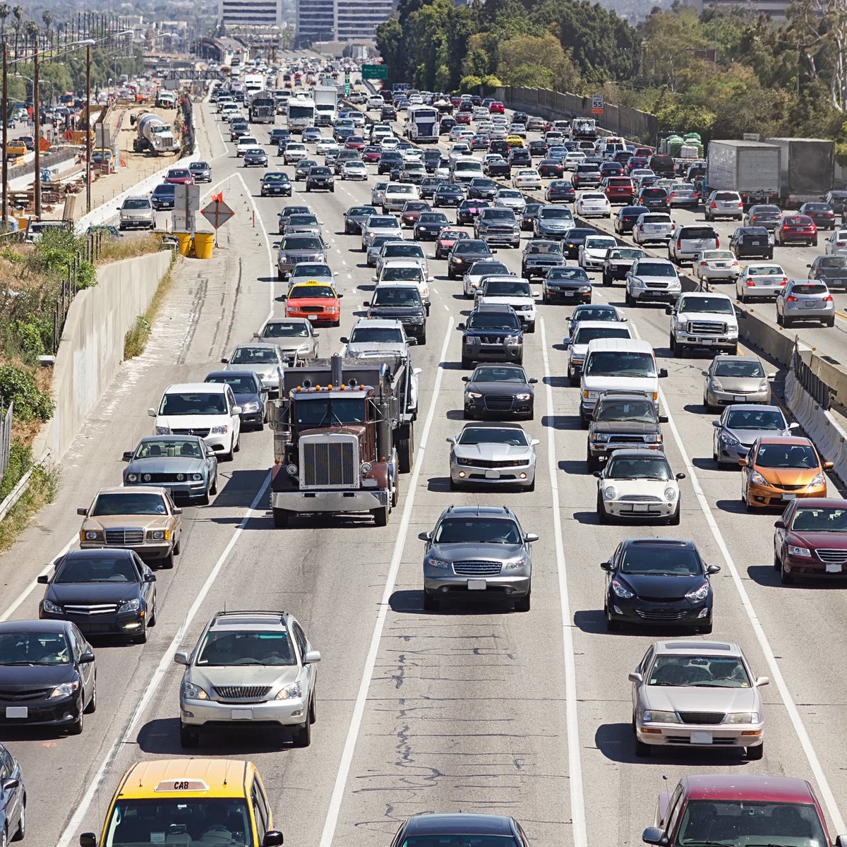Vanderbilt College of Arts and Science (@vuartsci) on Twitter photo It’s the age-old debate: cook dinner, or pick it up on your way home? Research from <a href="/PankaBencsik/">Panka Bencsik</a> shows that on days when highways are congested, people are more likely to choose the fast-food option, leading to health potential concerns. <a href="/MHSVanderbilt/">MHS Vanderbilt</a>
🔗vu.edu/oxedj It’s the age-old debate: cook dinner, or pick it up on your way home? Research from <a href="/PankaBencsik/">Panka Bencsik</a> shows that on days when highways are congested, people are more likely to choose the fast-food option, leading to health potential concerns. <a href="/MHSVanderbilt/">MHS Vanderbilt</a>
đź”—vu.edu/oxedj