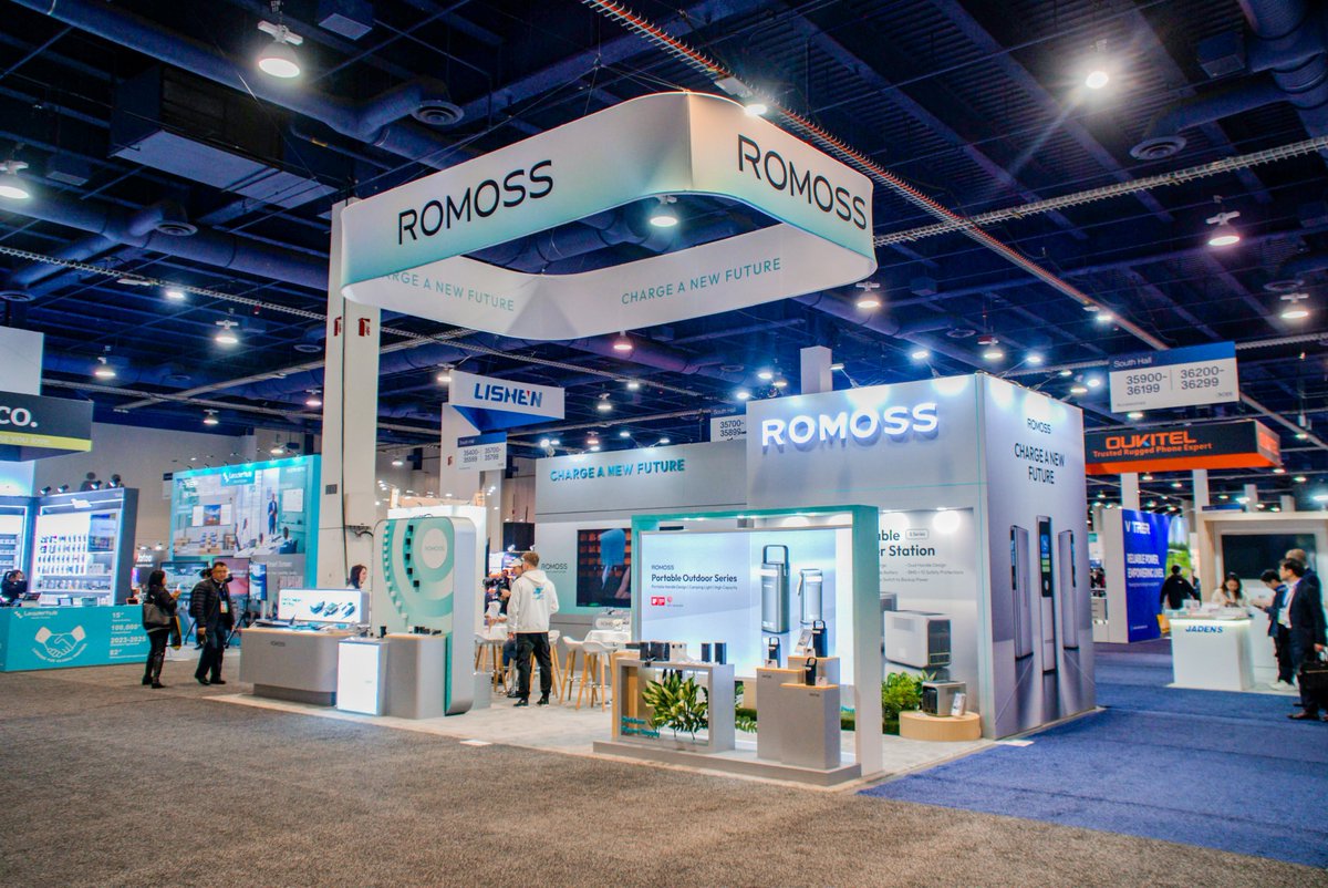 ROMOSSMEA's tweet photo. It's a big leap for ROMOSS to debut the new products at CES 2025. It's a successful presence in the USA to captivate the global audiences by the latest charging technology and products. 🎉
#romoss #RomossPowerbank #CES2025 #powerbank https://t.co/FlALjdNrxn