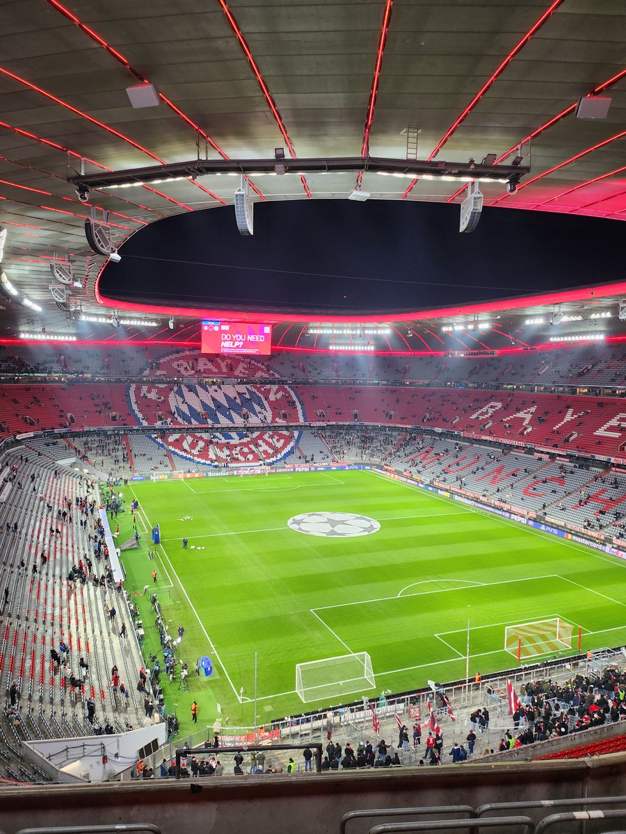 AiberdeenQuine's tweet photo. Mon i' @FCBayern  ❤️🤍 https://t.co/658PQKVwiz