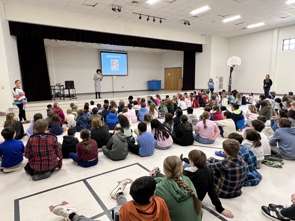 DrKCBerggren's tweet image. The 2nd-5th grade Mariners @PHE_Mariners had an interactive blast meeting author Amber Ivey this afternoon! ⚓️ Thank you @phe_library for organizing the assembly! ⚓️🦾🤖 #ccslibrarymedia #ccsdigitallearning #ccsyoungauthors @ChathamCoSch