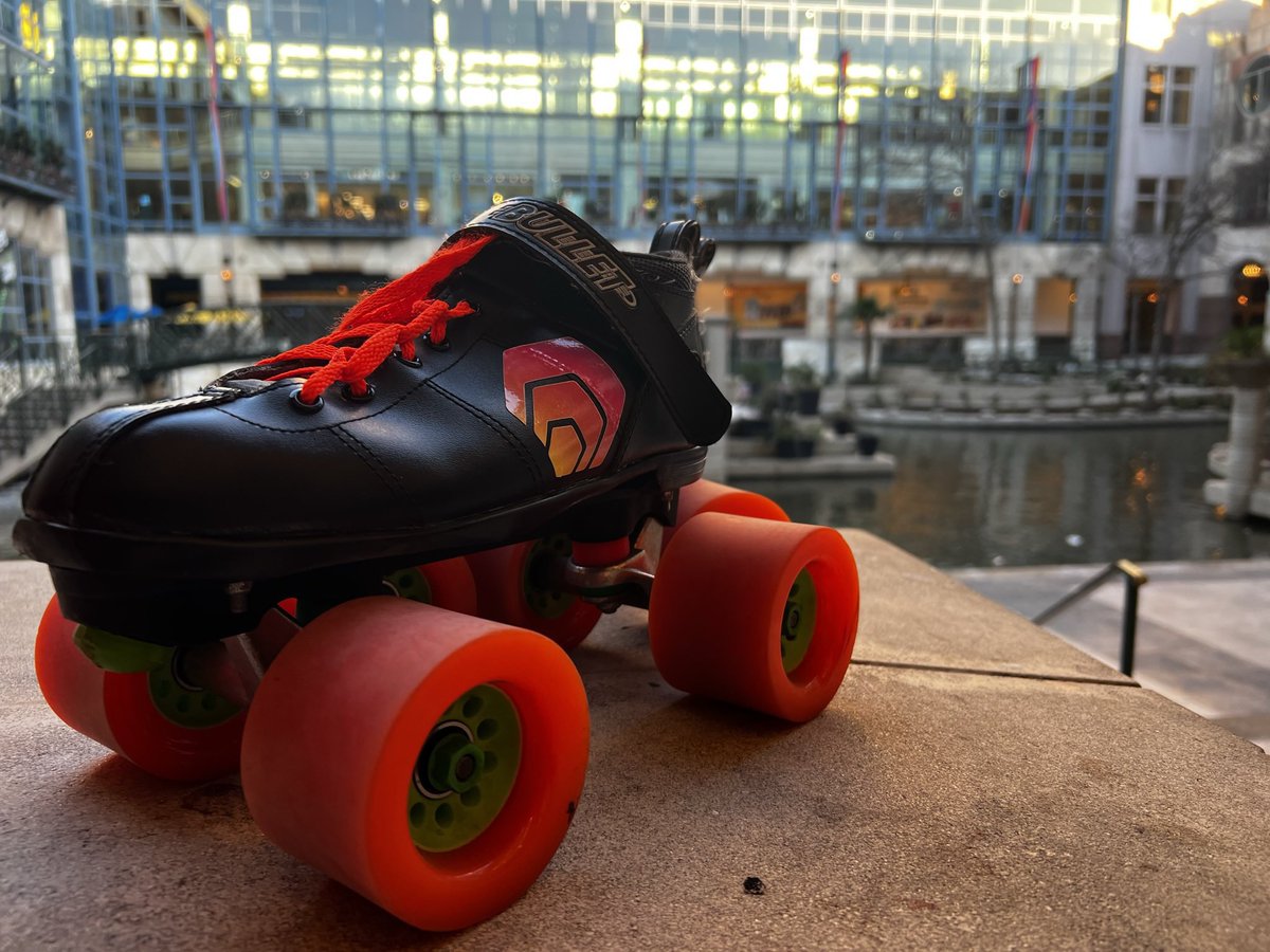 I am going live right now, starting early tonight on Twitch trying to catch that HEX - Raid Train from <a href="/DJAlpha/">DJAlphaMusic</a> .Come and hang out ;)

twitch.tv/dj_cryptomatic

tonight: 80sRollerskating Disco Classics &amp; HipHop vibes

<a href="/SandyBeach_369/">🏖⬣SandyBeach⬣🏖</a> <a href="/SandyBtho1/">Sandy B</a> 
<a href="/Awel0n/">Awelon</a> Pulsechain
<a href="/Hexonair1960/">⬣H ⬣O ⬣A ⬣</a>