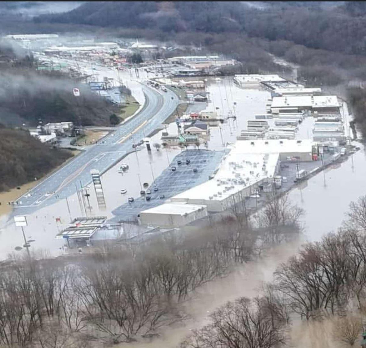 Thoughts and prayers go out to the victims in Eastern Kentucky. Many friends from the area have been sending pictures and sharing the stories. So sad to see the devastation in communities that were already trying to recover from the last natural disaster. My heart breaks for the