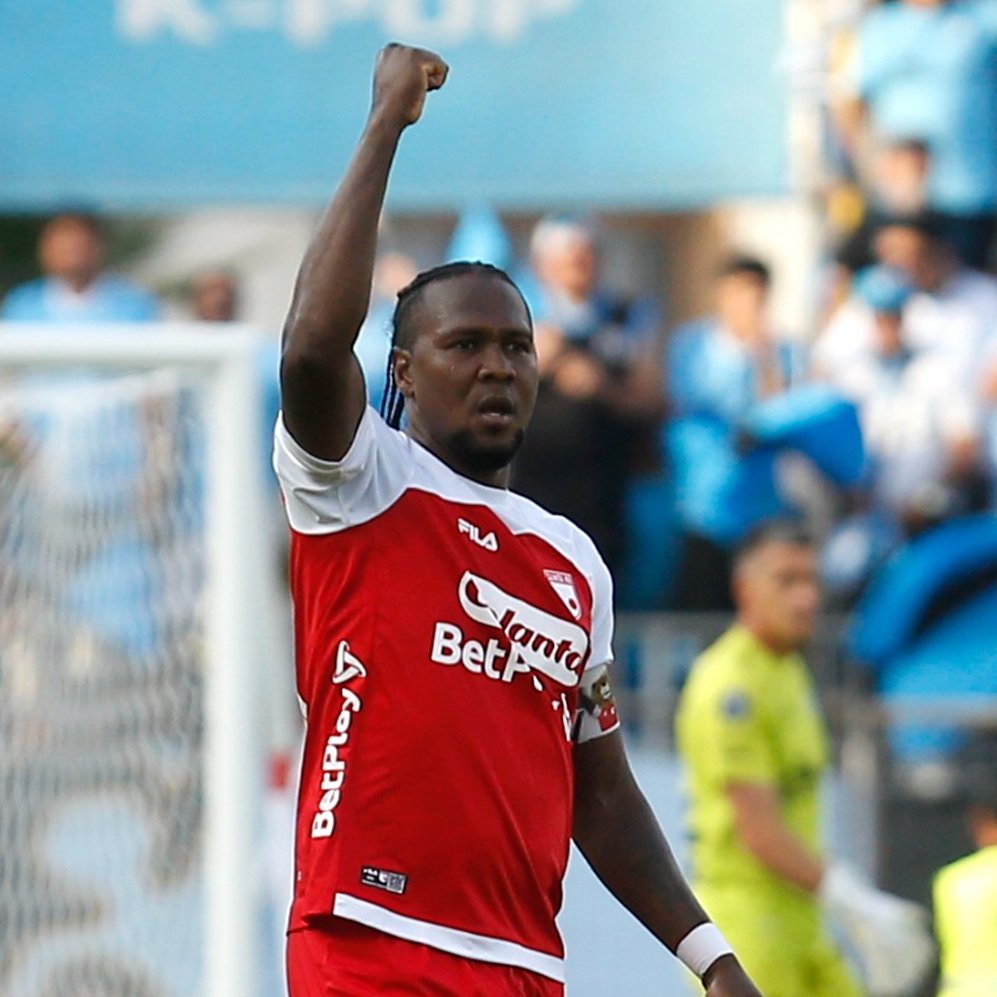 #OJOALDATO - Hugo Rodallega (39 años y 208 días) se convierte en el futbolista colombiano más veterano en marcar un gol en TODA la historia de la Copa Libertadores, supera a Arnoldo Iguarán que anotó con 38 años y 189 días frente a Atlético Nacional el 26.07.1995.