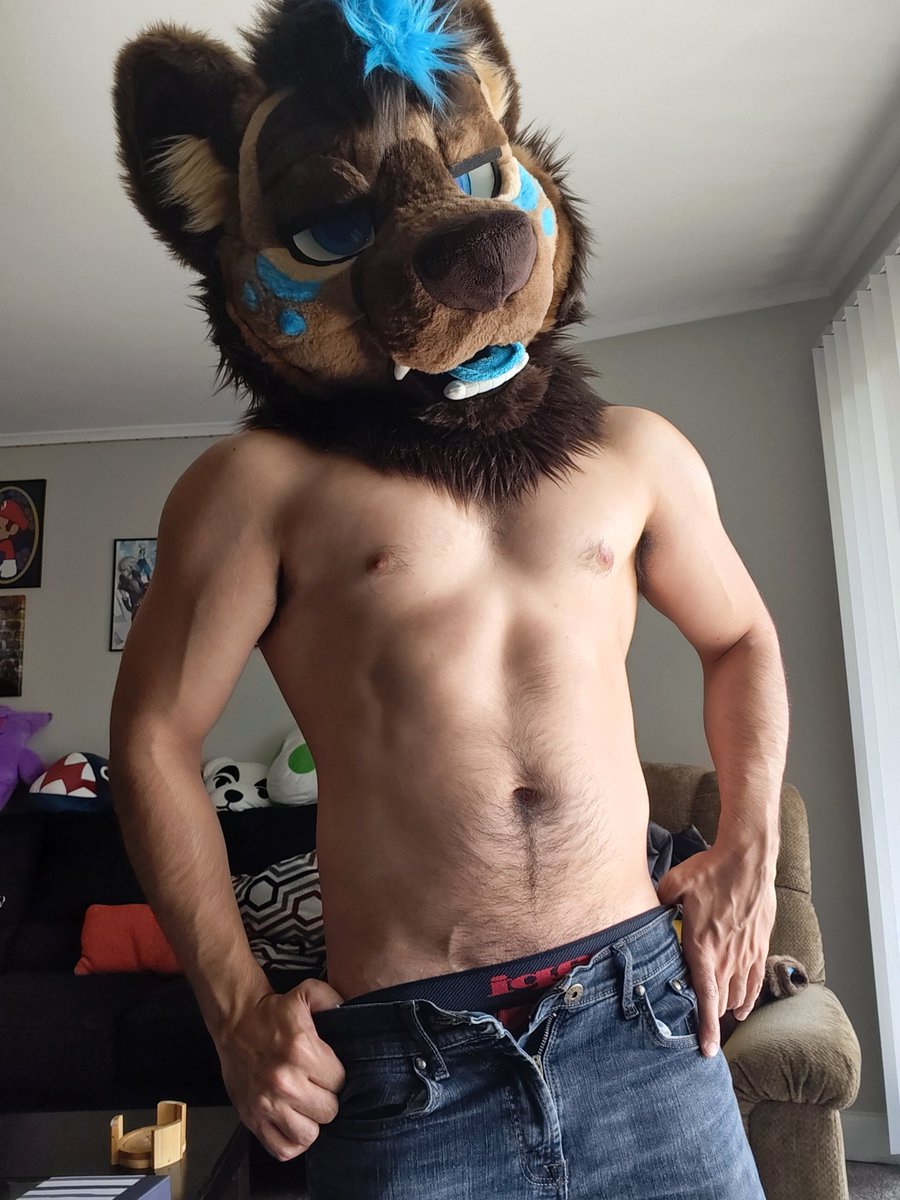 Trying to catch your attention. Hi 😊