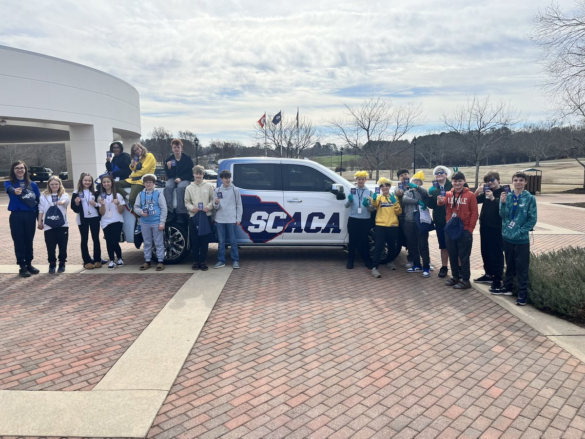 CarolinaCoaches's tweet image. Thanks to our partnership with @PlaySafeUSA, we’re empowering over 5,000 eighth graders from Pickens, Oconee, and Anderson County with life-saving knowledge at the Anderson Civic Center. Together, we’re raising awareness and helping young people stay safe. #OnePillCanKill