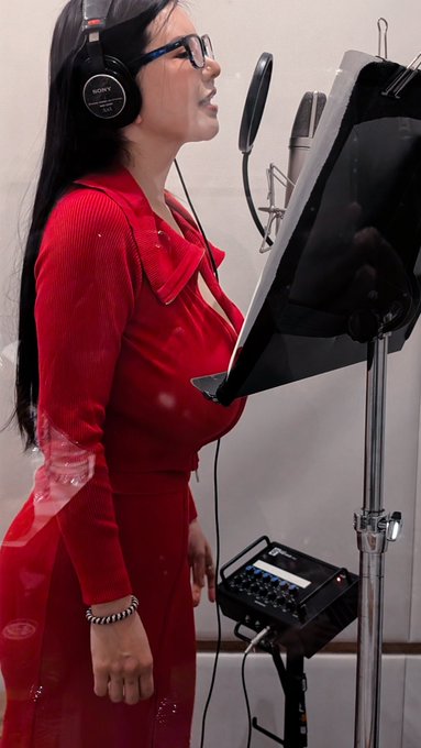 新曲Recording今日もいってくるね❤️‍?
皆さんに新しい世界を届けたい。

ファンミ❤️チケットこちら
https://t.co/YkqgnhK2u9
NEW Official HP?
https://t