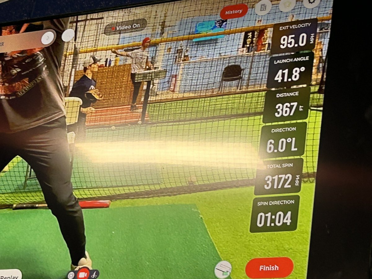 Owenrix2026's tweet image. one fix of the swing with @anthonyhermelyn boosted numbers significantly. can’t wait to work this rhythm consistently into my swing. @Chris_Tanderys @BullpenBaseball