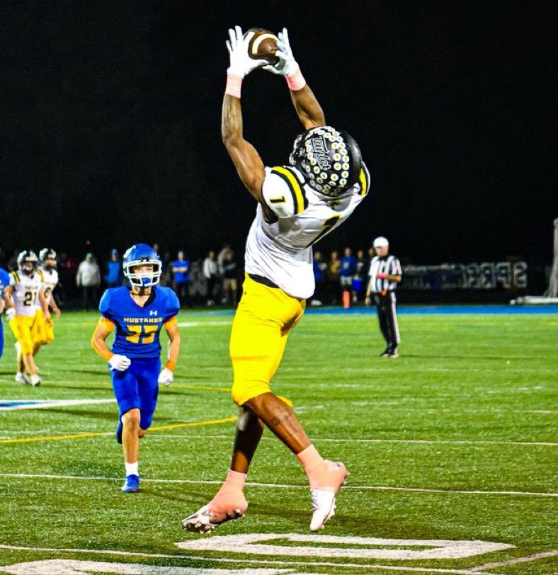 Chris Shanefelt (@coachshanefelt) on Twitter photo Aaron McFarland <a href="/Chosen_Aaron/">Aaron Mcfarland</a>
<a href="/THE_OhioPlayers/">THE Ohio Players</a>
<a href="/Ohio7v7/">Ohio 7v7</a>
WR
6’1 180
7 Offers: <a href="/WVUfootball/">West Virginia Football</a> <a href="/HerdFB/">Marshall Football</a> <a href="/ECUPiratesFB/">ECU Football</a> <a href="/UMassFootball/">UMass Football</a> <a href="/ToledoFB/">Toledo Football</a> <a href="/EKUFootball/">EKU Football</a> <a href="/MiamiOHFootball/">Miami Football</a> Aaron McFarland <a href="/Chosen_Aaron/">Aaron Mcfarland</a>
<a href="/THE_OhioPlayers/">THE Ohio Players</a>
<a href="/Ohio7v7/">Ohio 7v7</a>
WR
6’1 180
7 Offers: <a href="/WVUfootball/">West Virginia Football</a> <a href="/HerdFB/">Marshall Football</a> <a href="/ECUPiratesFB/">ECU Football</a> <a href="/UMassFootball/">UMass Football</a> <a href="/ToledoFB/">Toledo Football</a> <a href="/EKUFootball/">EKU Football</a> <a href="/MiamiOHFootball/">Miami Football</a>
