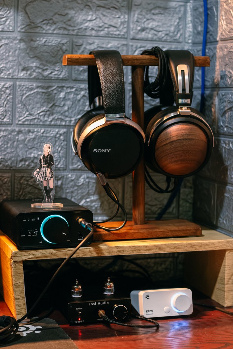 nokich07's tweet image. My DAC/AMP Setup
FiiO K7 + Sony MDR-Z7 + とってもかわいいてのひらえる &amp;gt;⩊&amp;lt;

#てのひらえる
#FiioK7
#MDRZ7