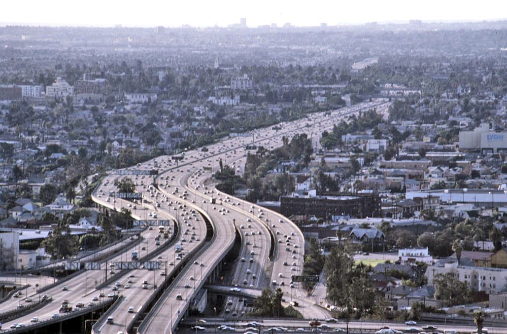 [1982] Harbor and Santa Monica freeways (Roy Hankey Collection) buff.ly/413ubuO