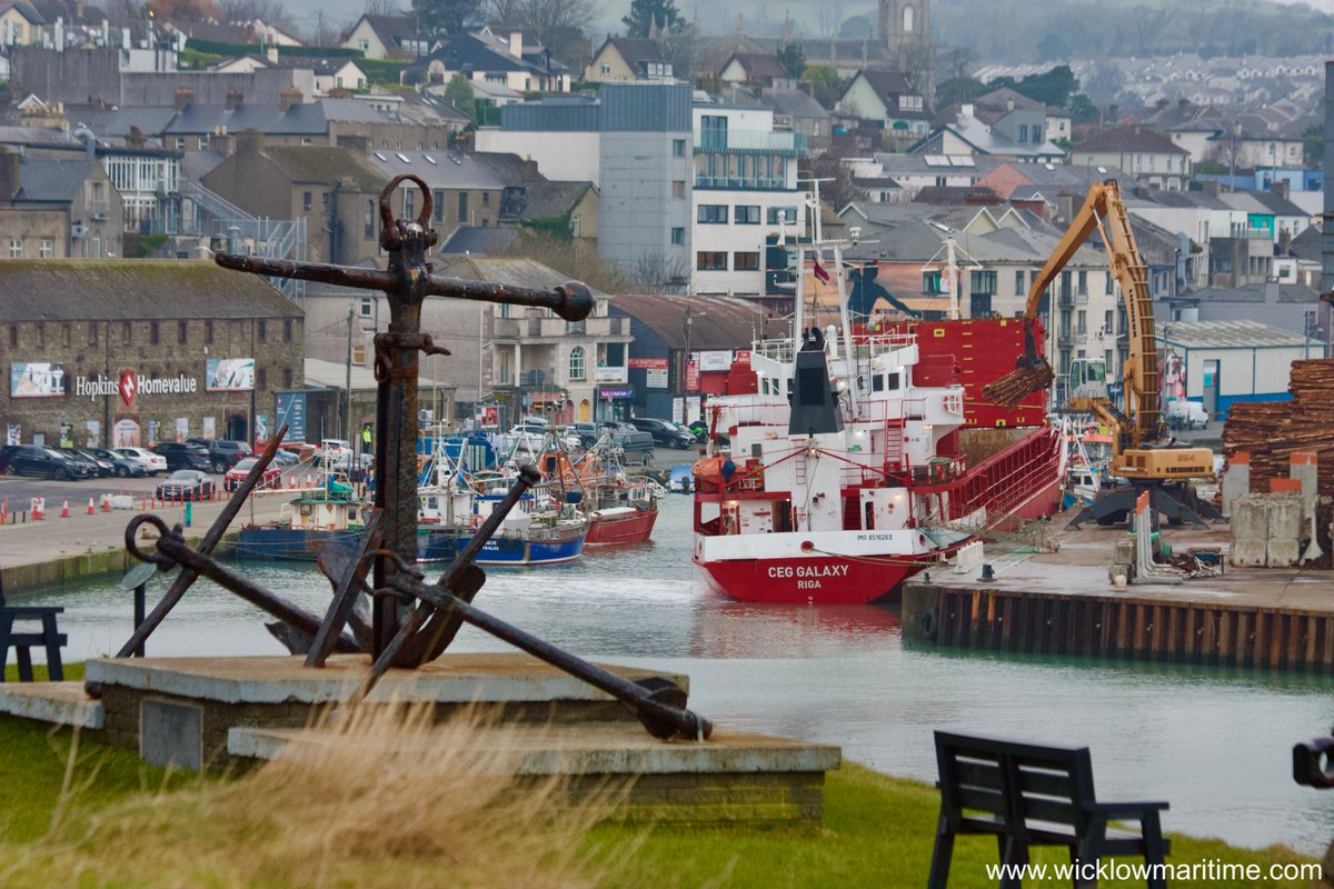 The Latvian flagged Ceg Galaxy loading round timber at Wicklow  this afternoon, after a lunchtime arrival from the Cumbrian port of Workington.
18.2.2025