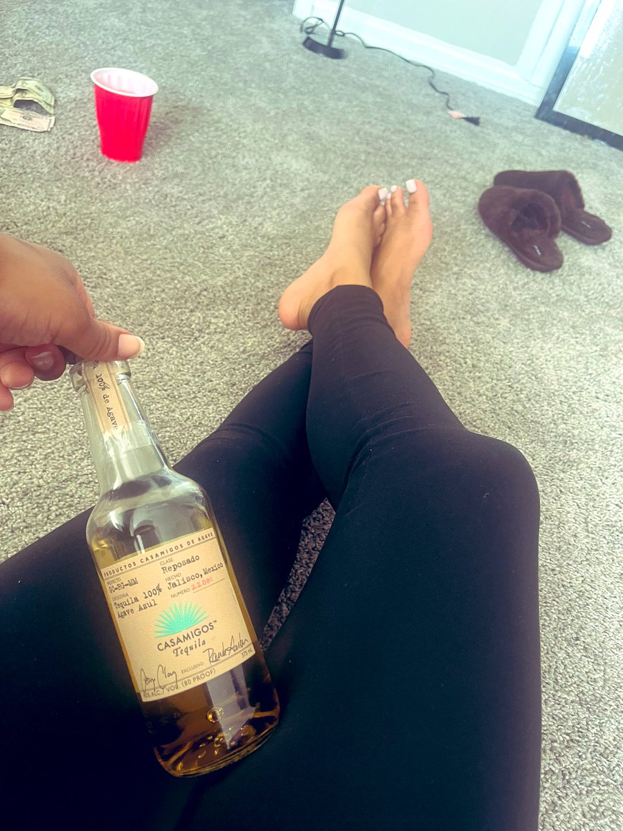 toes &amp; casamigosss🙈