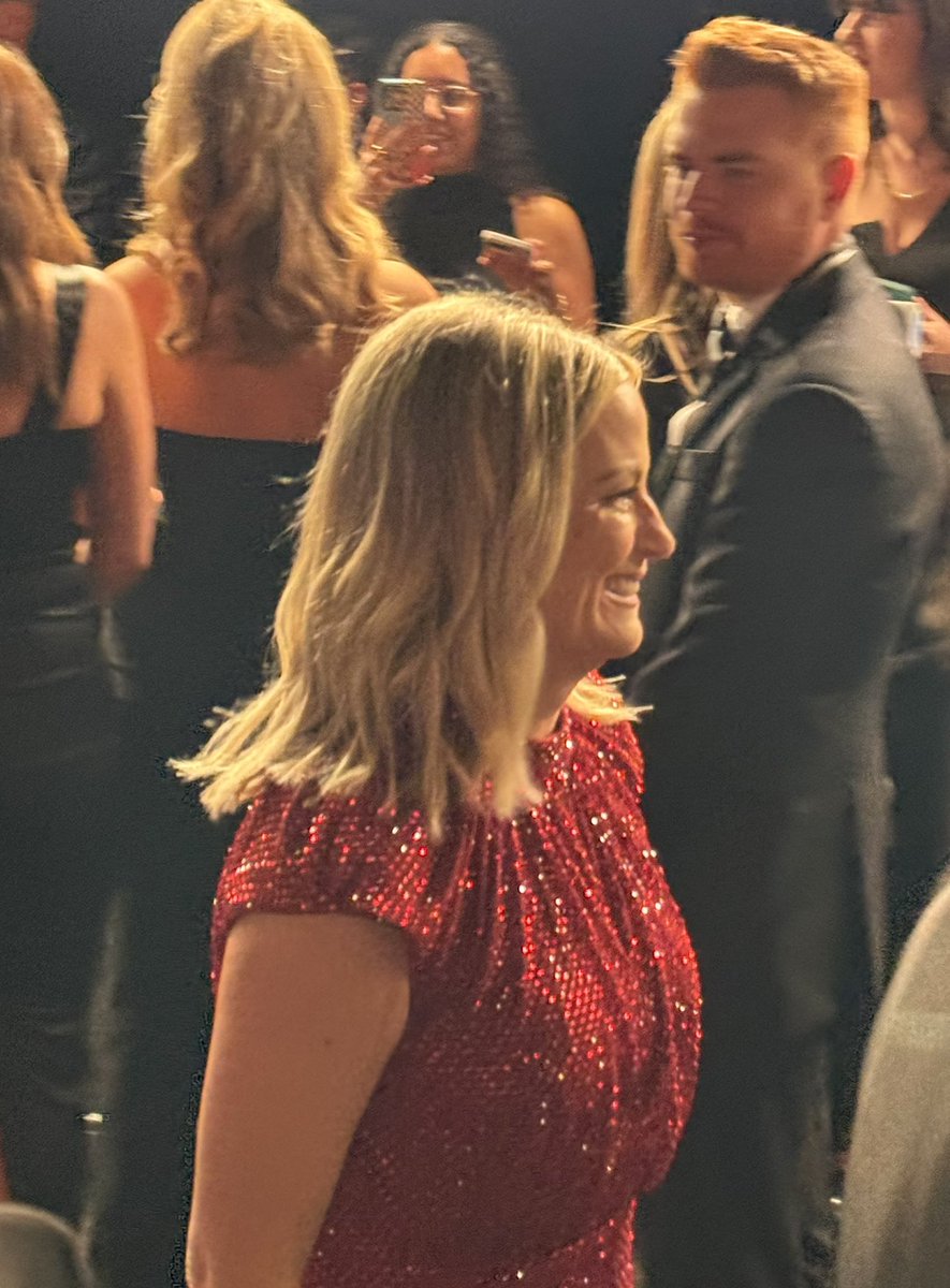 Emily Ward tweet media